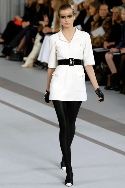 Look 12